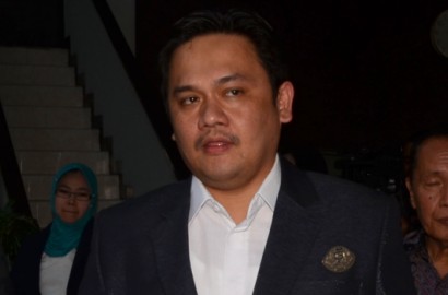 Akan Dipanggil ke Peradi, Farhat Abbas Tak Diketahui Keberadaannya