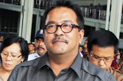 Ibunda Rano Karno Berpulang, Ribuan Warga Serang Kirim Doa
