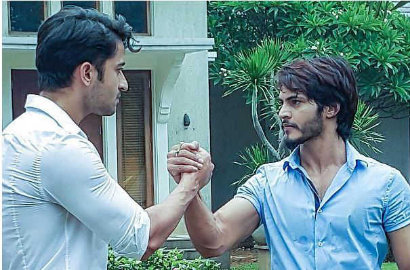 Shaheer Sheikh dan Ravi Bhatia Tak Hadir di Perpisahan 'Cinta di Langit Taj Mahal 2'