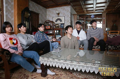Pakai Setting Jadul Malah Bikin 'Reply 1988' Sukses Besar, Kok Bisa?