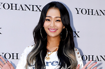 Nggak Peduli Hujatan, Hyorin Sistar Pede Pamer Tubuh Seksi Berbikini
