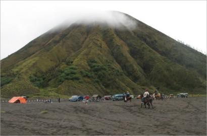 Aktivitas Gunung Bromo Meningkat, Jumlah Wisatawan Menurun Drastis