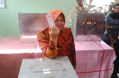 Menang Telak Versi Quick Count di Surabaya, Pendukung Risma Cukur Gundul