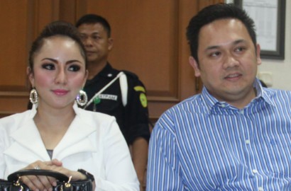 Ogah Ketemu di Persidangan, Farhat Abbas: Regina Sudah Jadi Musuh Saya