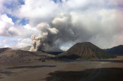 Kena Dampak Abu Bromo, Bandara Abdulrachman Saleh Ditutup