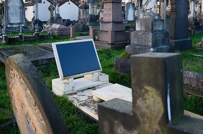 Wah, Kuburan Paling Ramai di Rusia Akan Dipasangi WiFi