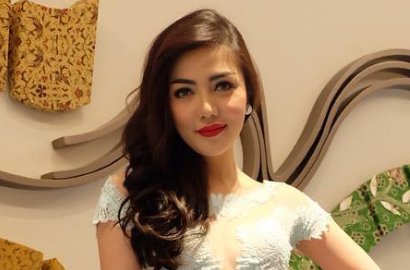 Segera Berangkat Umroh, Bella Shofie 'Pamit' di Instagram