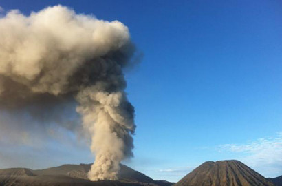 Aktivitas Gunung Bromo Terus Meningkat, Warga Diimbau Tetap Tenang