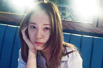 Krystal f(x) Alami Kecelakaan Mobil Sampai Tangannya Diperban