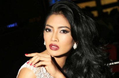 Wow, Puteri Indonesia 2015 Anindya Putri Bikin Gagal Fokus Pose Pakai Bikini