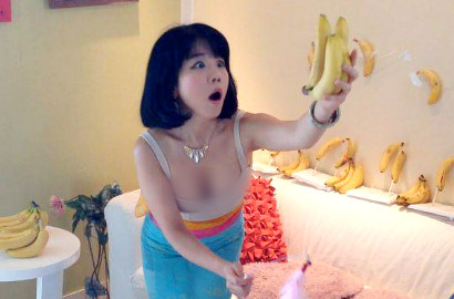 Bikin Video Dance Bareng Makanan, Cewek Korea Ini Hebohkan Sosmed
