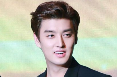 Tampil Perdana Usai Umumkan Nikah, Eli U-KISS Pede Pakai Topi 'Batik'