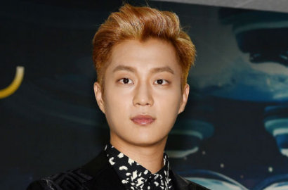 Yoon Doo Joon Pamer Foto di Lokasi Syuting 'Splash Splash Love'