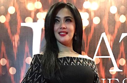Foto Lekuk Tubuh Ramping Syahrini Dibilang Editan, Netter: Padahal Perut Gendut