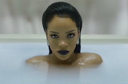 Serem Banget, Rihanna Merasa Diintai Saat Mandi di Teaser 'Anti'