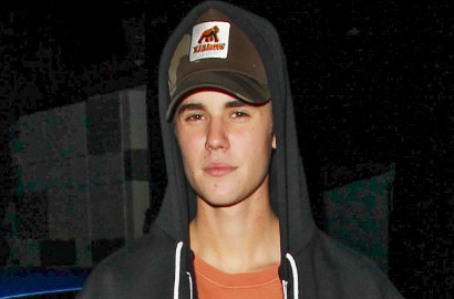 Keren, Justin Bieber Ajak 'Duet' Ribuan Fans di Acara Jingle Ball