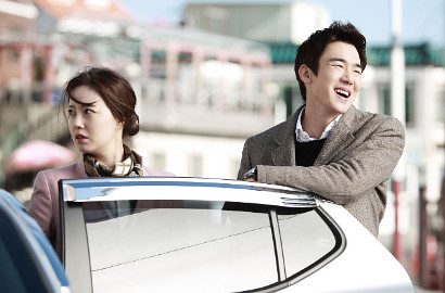 Moon Chae Won Seksi, Yoo Yeon Seok Cuek di Poster 'Mood of the Day'