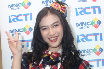 Cerianya Melody JKT48 Selfie Bareng Juri 'Idola Cilik' Season 5