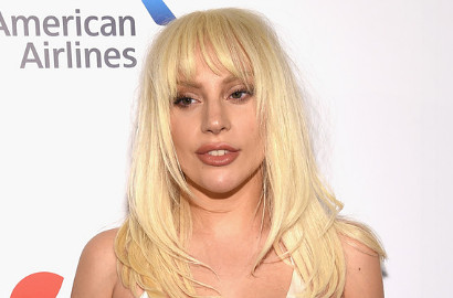 Sabet Penghargaan Woman of the Year 2015, Lady GaGa: Aku Tak Pernah Bermimpi