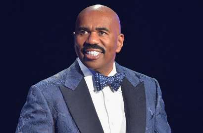 Sebelum Acara Miss Universe 2015, Steve Harvey Kepergok Judi dan Mabuk-Mabukan