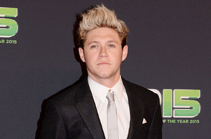 Ini Kata Niall Horan Soal Adegan Panas Selena Gomez di MV 'Hands To Myself'