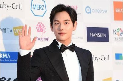 Jadi Tentara di Film 'Oppa's Thought', Siwan: Aku Pura-Pura Polos