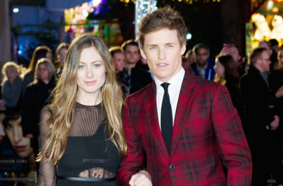 Selamat! Eddie Redmayne dan Istri Umumkan Kehamilan Anak Pertama