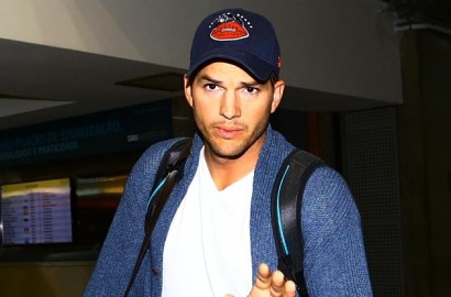 Waduh, Ashton Kutcher Kepergok Keluar Panti Pijat 'Plus-Plus' Thailand
