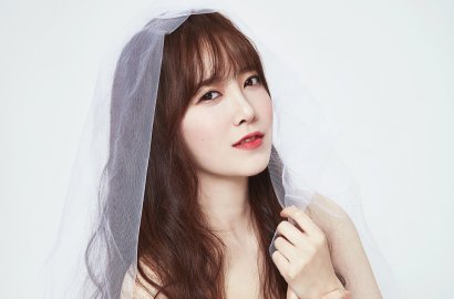 Cantiknya Goo Hye Sun Kenakan Gaun Pengantin, Mau Nikah?