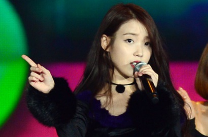 Nyanyikan 'Twenty Three', Penampilan Sensual IU di Gayo Daejun Banjir Hujatan