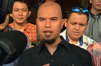 Gugatan Farhat Abbas Kembali Ditolak, Ahmad Dhani Menang Telak