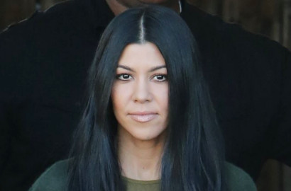 Dekat dengan Justin Bieber, Kourtney Kardashian Akui Masih Jomblo