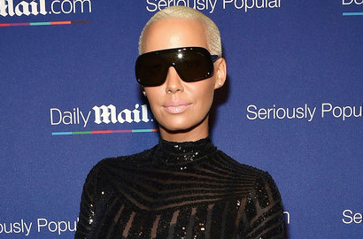 Amber Rose Sebarkan Nomor Ponsel Pribadinya untuk Fans Lewat Sosmed
