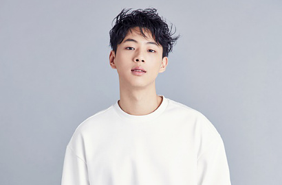 Tak Lagi Anak Sekolahan, Ji Soo Akan Jadi Pangeran Tampan di 'Scarlet Heart Ryeo'
