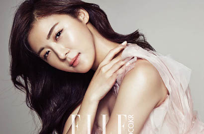 Tampil Cantik Sempurna di Majalah, Ha Ji Won Ungkap Rahasia Kulit Awet Muda