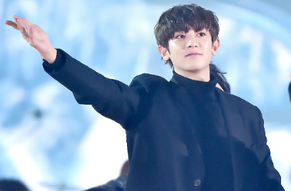 Bikin Ngakak, Begini Gaya Kocak Chanyeol EXO Saat Jadi Photobomber SNSD