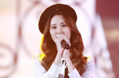 Lupa Lirik Saat Duet dengan Kim Chang Wan, Netter Sebut Seohyun SNSD Lucu