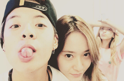 Bertingkah Konyol Lagi, Amber f(x) Dibilang Krystal Malu-Maluin