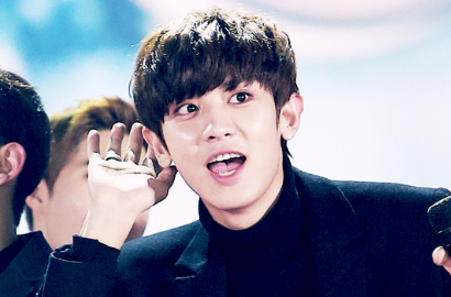 Bergaya Ala Koboi, Chanyeol EXO Makin Ganteng di 'So I Married My Anti-Fan'