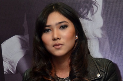 Isyana Sarasvati Warnai Rambut Gara-Gara Bosan Disamakan dengan Raisa?
