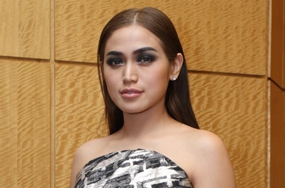Meski Tampak Bahagia, Jessica Iskandar Ternyata Nelangsa Tanpa Suami