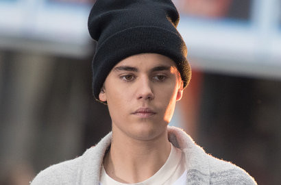 Justin Bieber Sebut Model Cowok di MV Selena Gomez Bodoh, Cemburu?