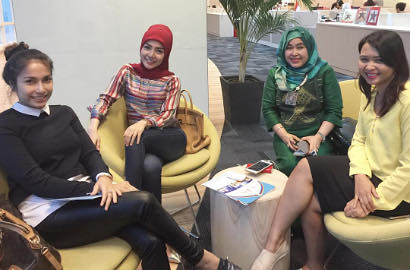 'Bongkar Pasang' Hijab dan Terlalu Ketat, Bella Shofie Dikecam Makin Labil