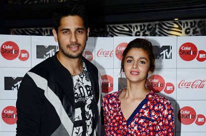 Usai Dikabarkan Tinggal Bareng, Alia Bhatt-Sidharth Malhotra Liburan di AS