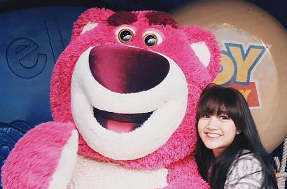 Wah, Febby Blink 'Foto Bareng' Kim Soo Hyun dan Siwon SuJu di Hong Kong