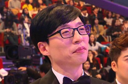 Yoo Jae Suk Belikan Jaket Semua Kru Variety Show yang Dibintangi