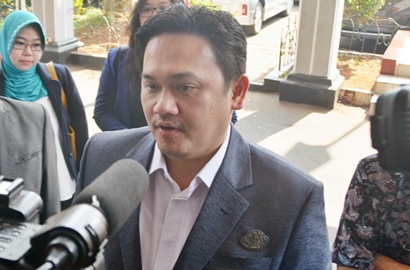 Farhat Abbas Usir Regina dari Rumah Sengketa, Sindir Kebiasaan Kawin