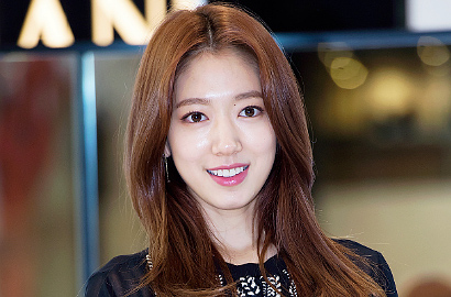 Nggak Pelit, Park Shin Hye Berbagi Rahasia Agar Tubuh Tetap Langsing dan Seksi