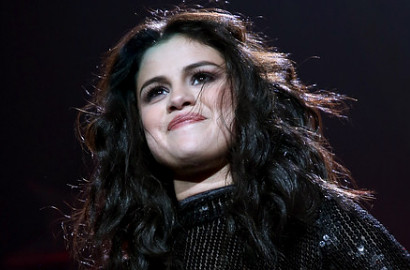 Rilis 'Same Old Love' Versi Remix, Selena Gomez Gandeng Fetty Wap