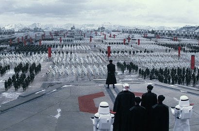 'Star Wars: The Force Awakens' Masih Berjaya di Puncak Box Office